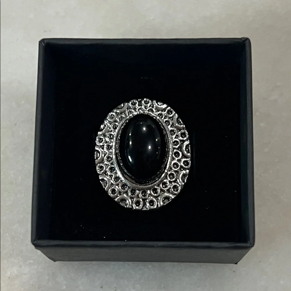 Elegant Black and Silver Ring